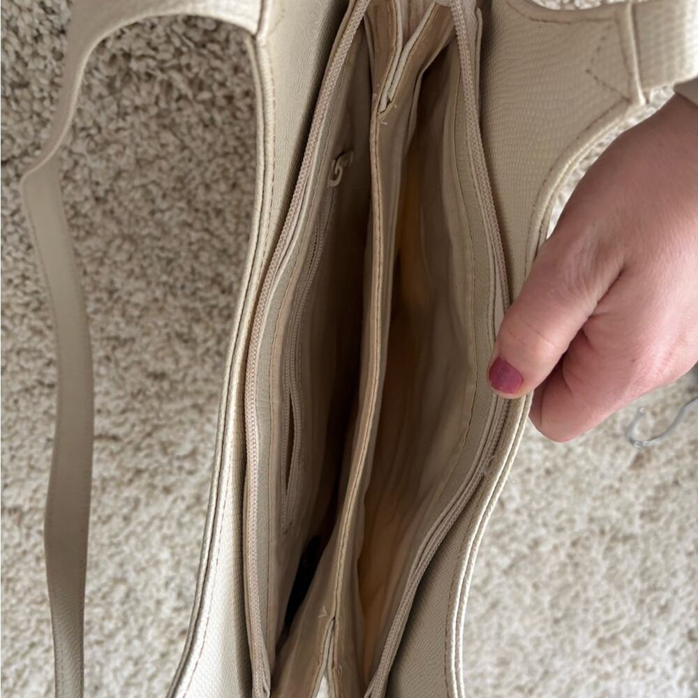 Vintage Quilted Embroidered Patchwork Shoulder Ba… - image 7